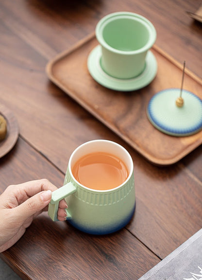 Experience tranquility and elegance with our Chinese Ceramic Tea Cup with Lid and Incense Stick. Crafted from high-quality ceramic, this beautifully designed with forbidden city building structure tea cup enhances your tea-drinking experience while keeping your beverage warm. The accompanying incense stick adds a soothing aroma, creating the perfect atmosphere for relaxation and mindfulness.