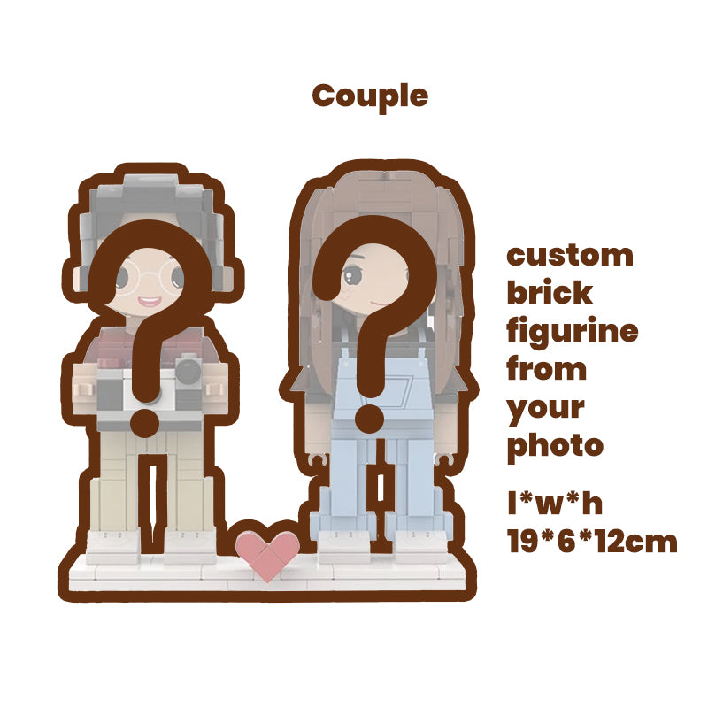 Couple custom brick figurines created from your photo, with dimensions 19cm x 6cm x 12cm, showcasing a personalized and thoughtful design.