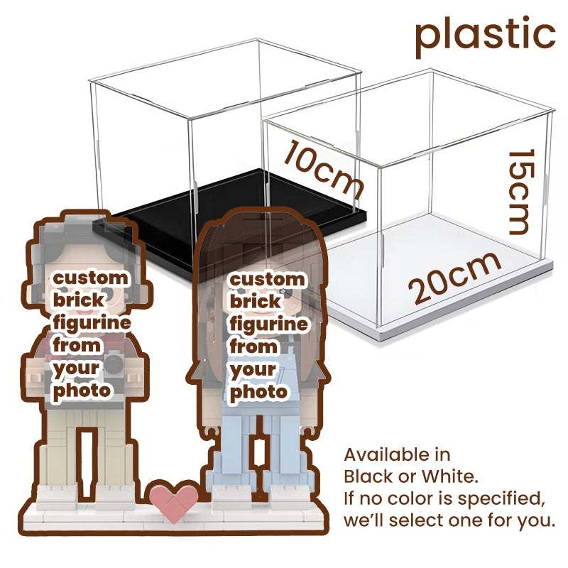 Plastic display cases for custom brick figurines, available in black or white base options, with dimensions 20cm x 10cm x 15cm. Perfect for preserving and showcasing personalized creations