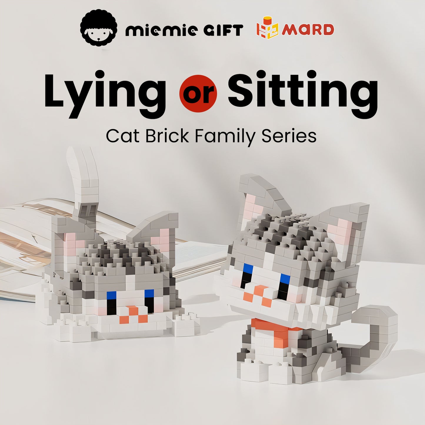 Cat Brick Family Series showcasing the adorable Silver Tabby design in both lying and sitting poses. A creative DIY brick toy with head-shaking functionality, perfect for cat lovers and collectors. Choose your favorite pose and start building!